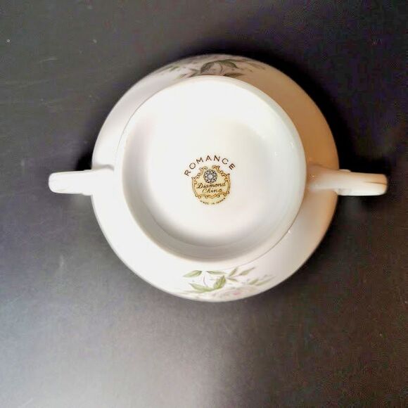 Vintage Diamond China Romance White Rose Sugar Bowl With Lid Roses Japan 1950s - Picture 3 of 3